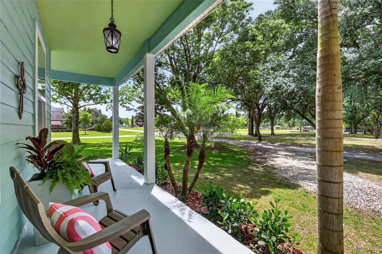 250 N Walker Street, Oakland, FL 34760 Photo