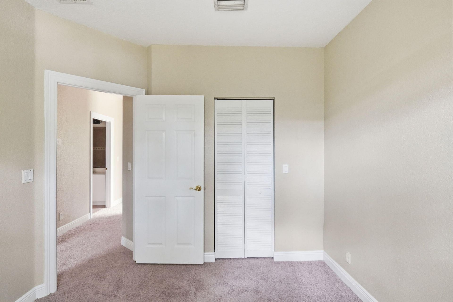 2465 SW 99th Way, Miramar, FL 33025 Photo