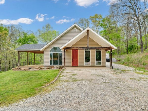 11526 Pearce Road, Fayetteville, AR 72701