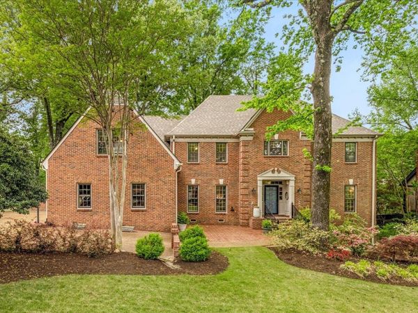 1873 BROOKSEDGE DR, Germantown, TN 38138