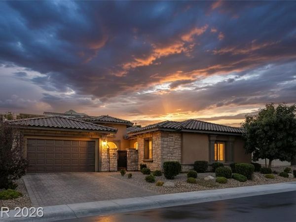 83 Basque Coast Street , Las Vegas, NV 89138