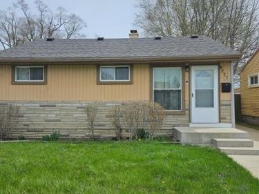 8257 Oak Street, Taylor, MI 48180