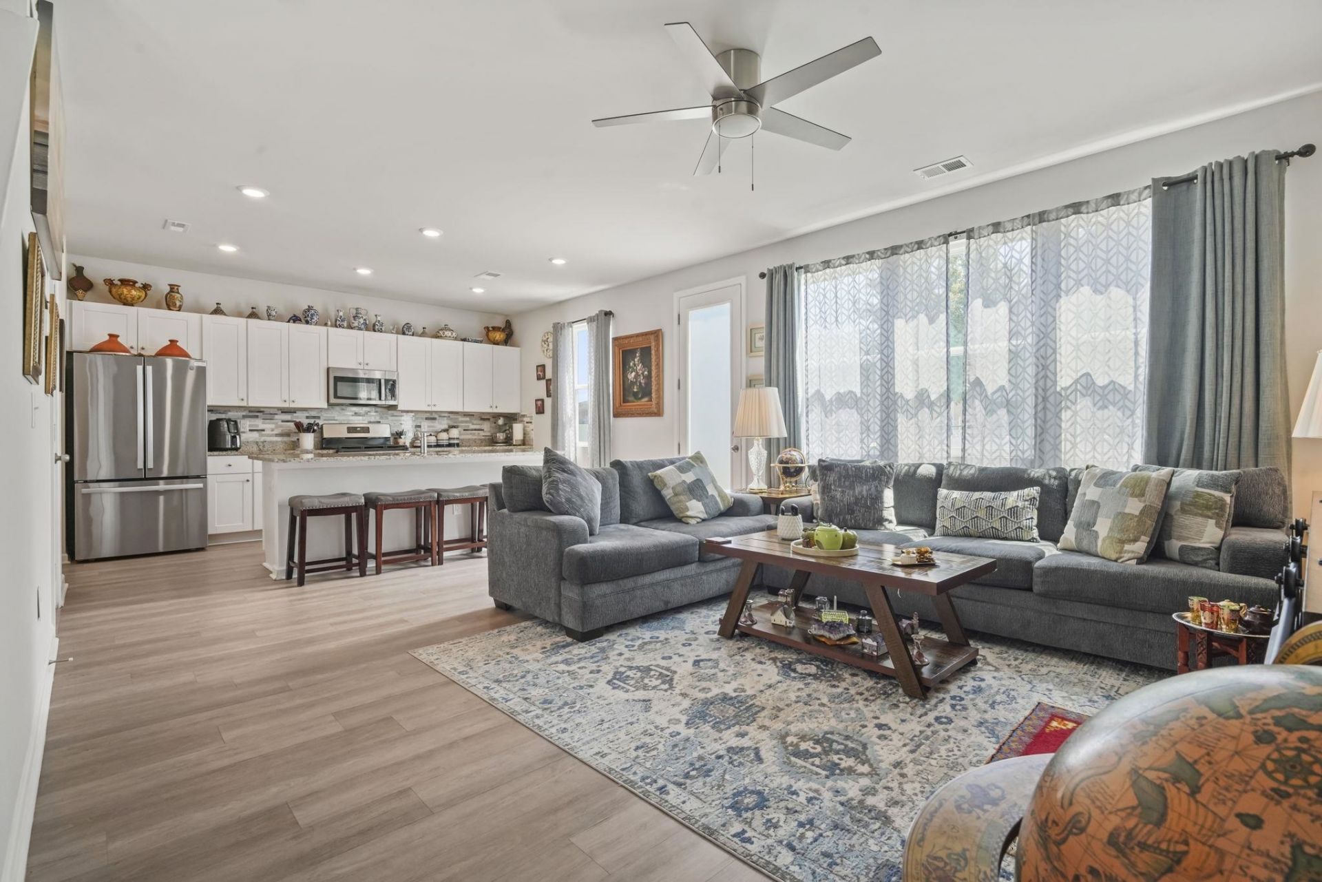 79 S Reindeer Rd. Photo 17