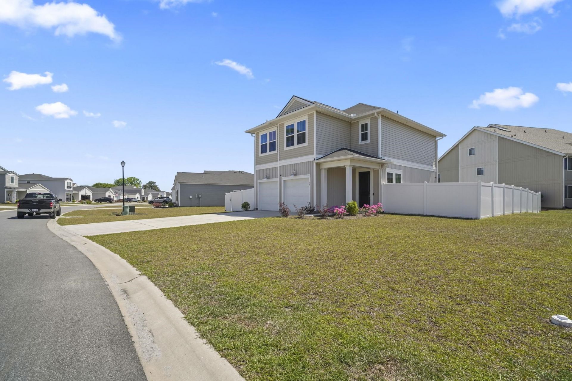 79 S Reindeer Rd. Photo 19