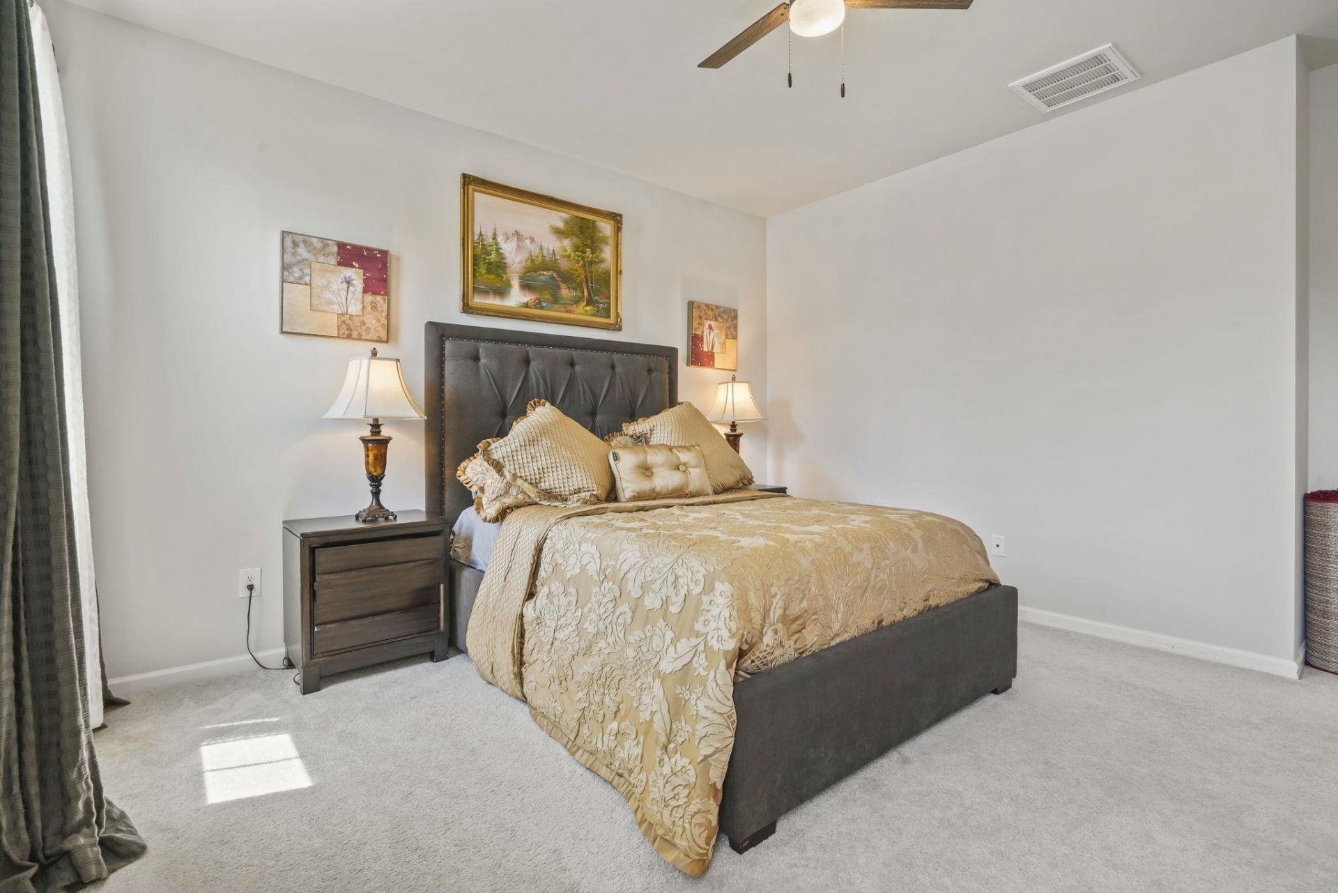 79 S Reindeer Rd. Photo 21