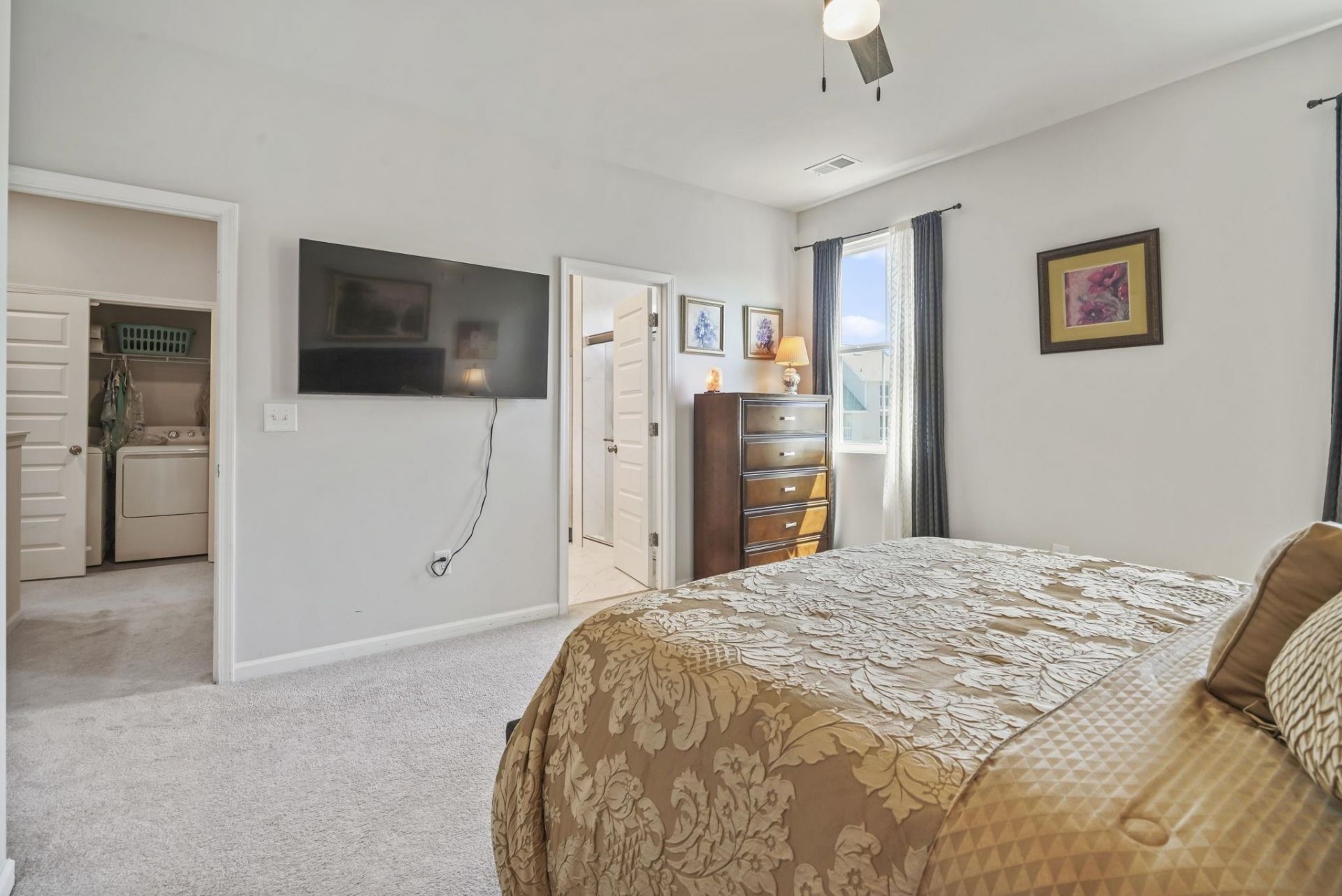 79 S Reindeer Rd. Photo 22