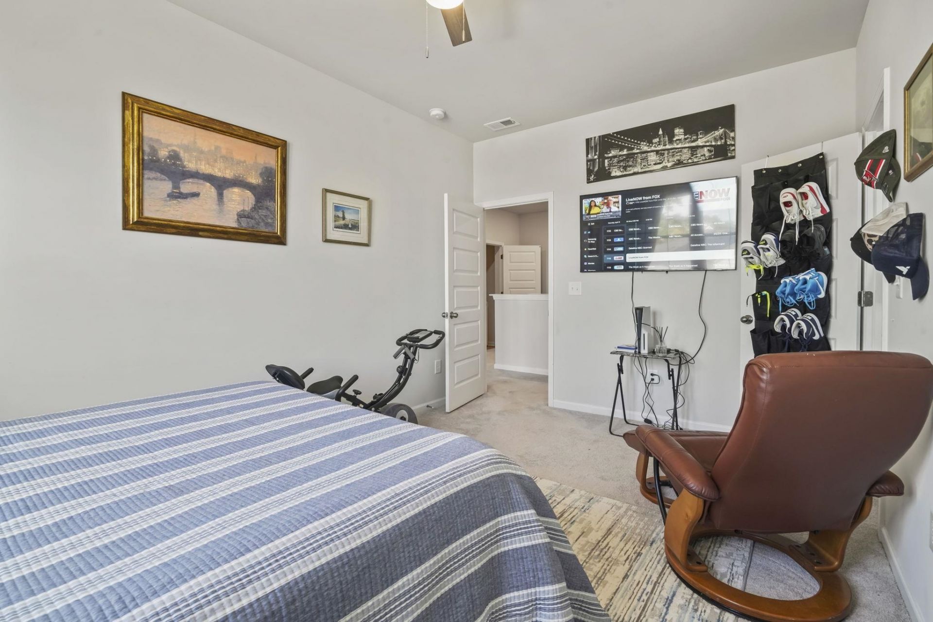 79 S Reindeer Rd. Photo 26