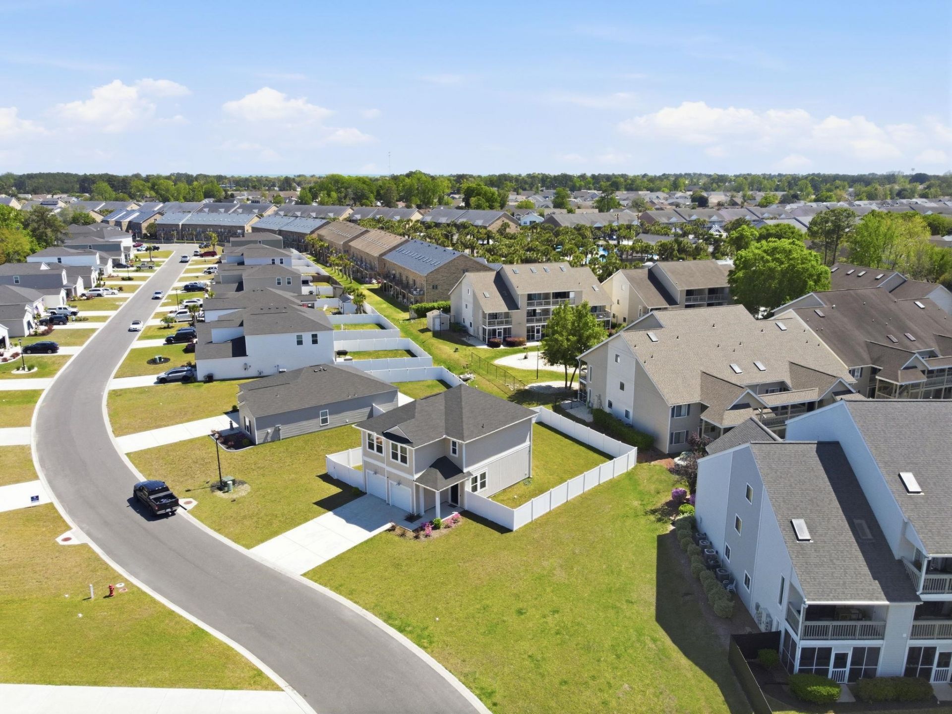 79 S Reindeer Rd. Photo 37