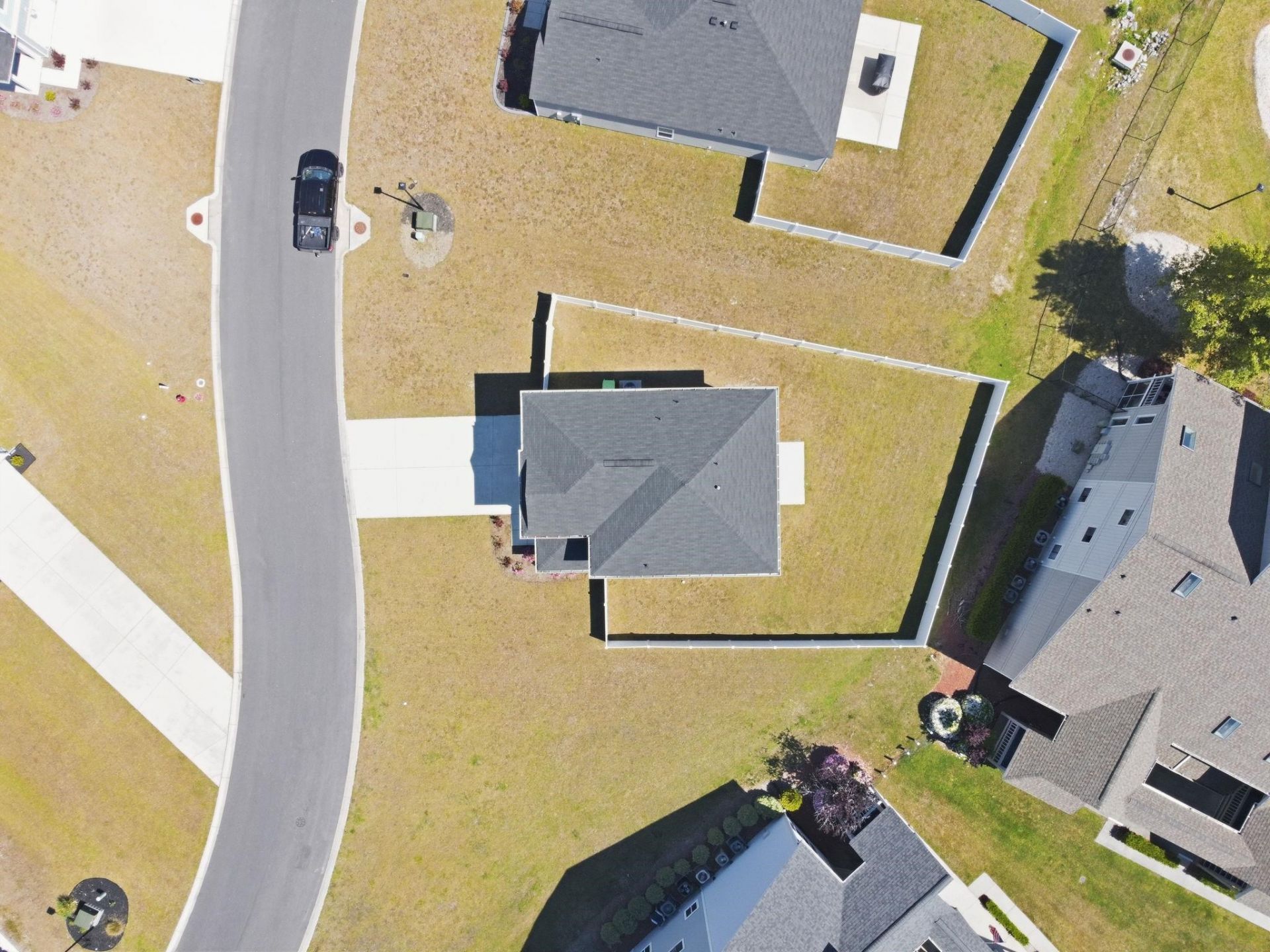 79 S Reindeer Rd. Photo 39