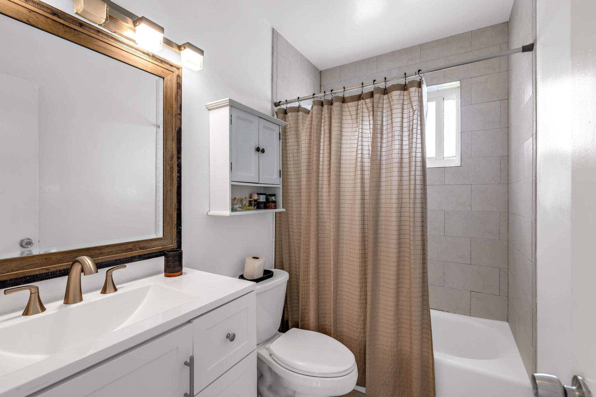 8781 NW 15th Street, Pembroke Pines, FL 33024 Photo