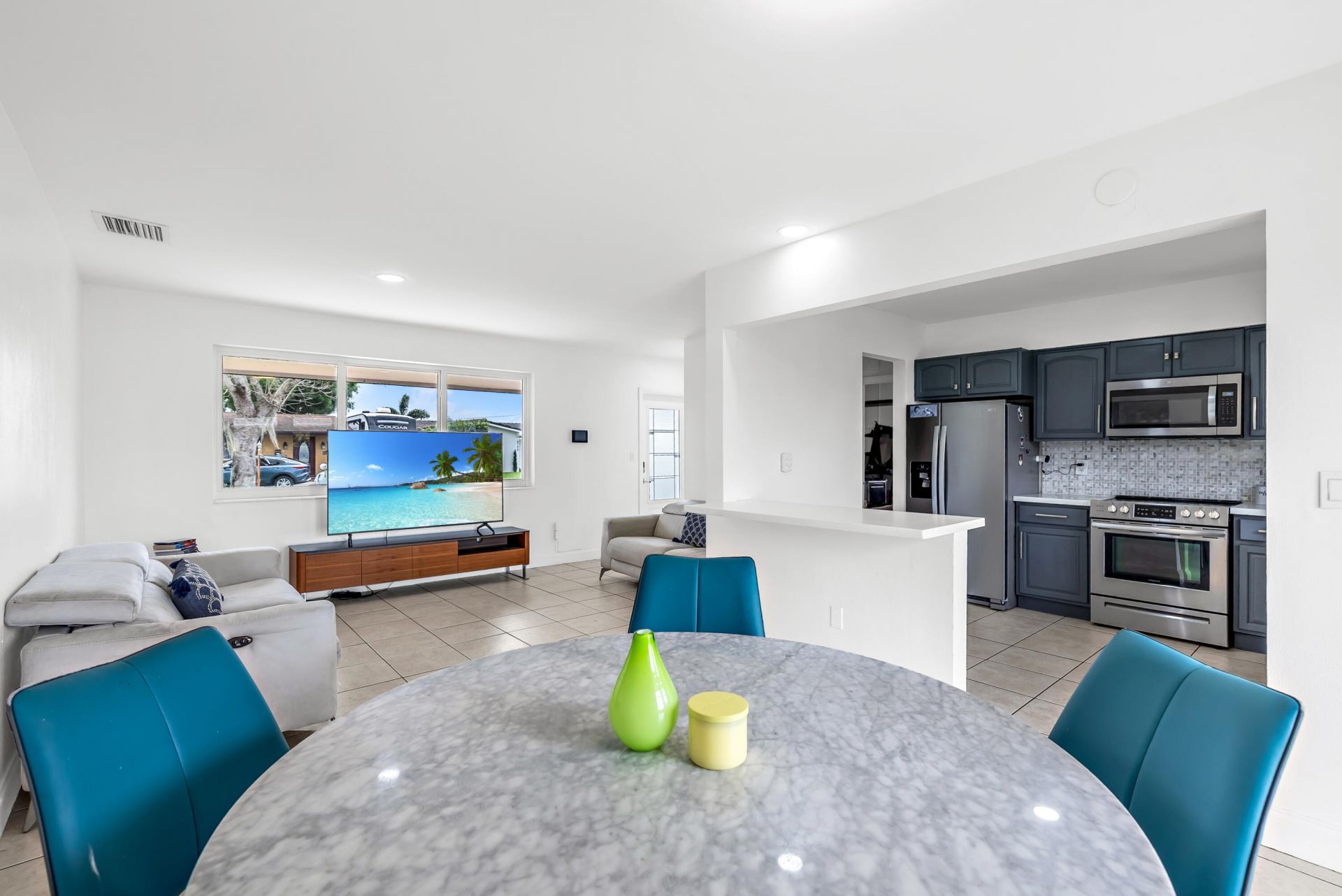 8781 NW 15th Street, Pembroke Pines, FL 33024 Photo