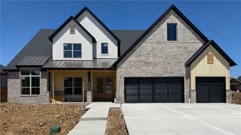 8813 W Comet Drive, Bentonville, AR 72713 Main Photo