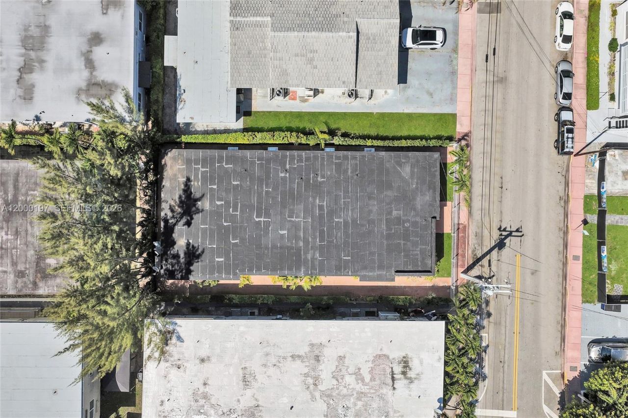 7710 Carlyle Ave , Miami Beach, FL 33141 Photo