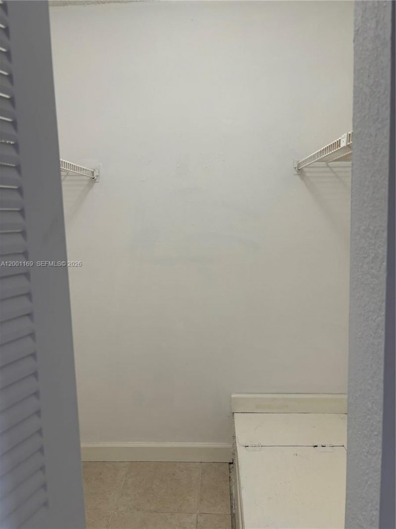 10900 SW 104th St, Unit 303, Miami, FL 33176 Photo