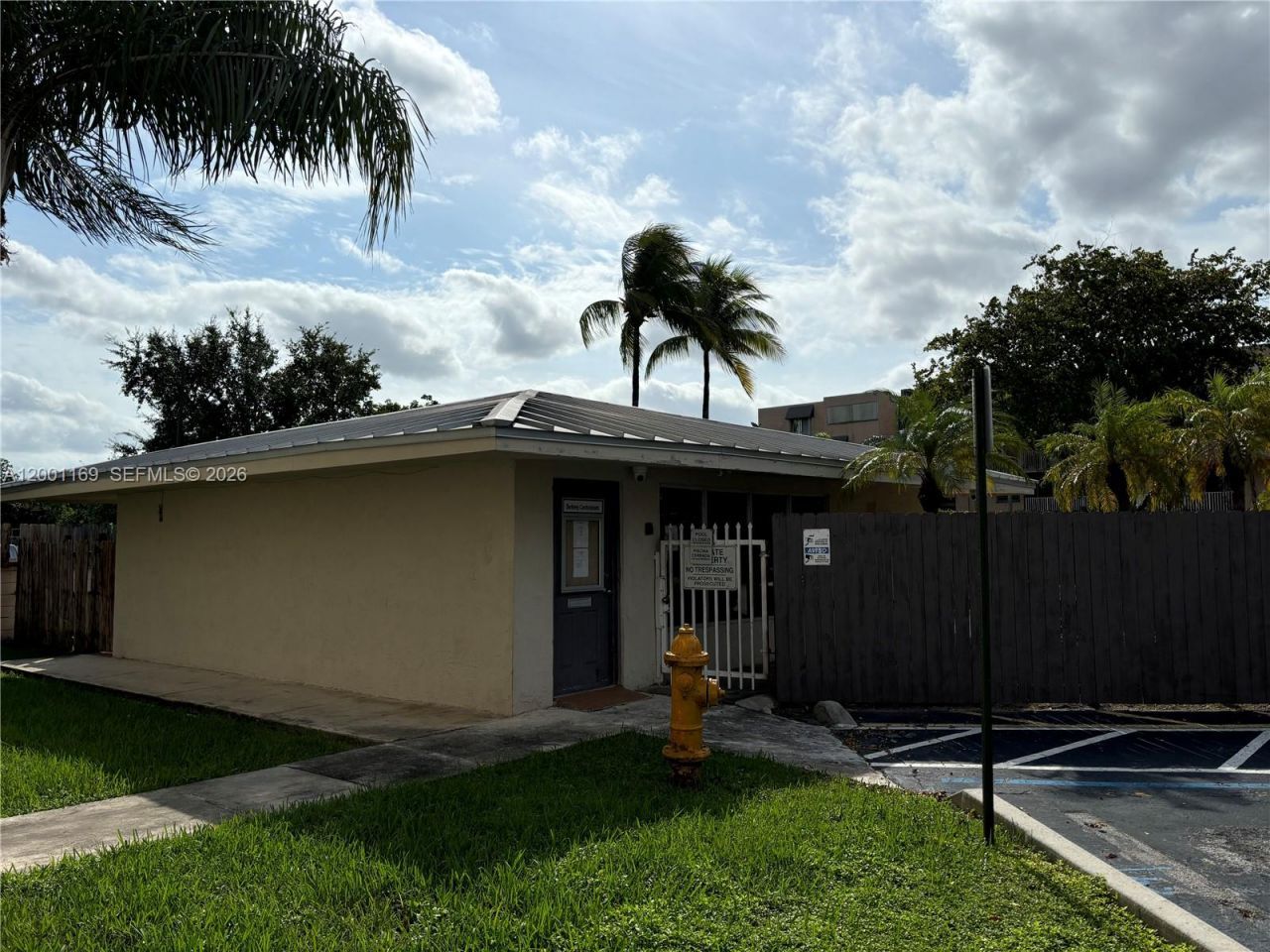 10900 SW 104th St, Unit 303, Miami, FL 33176 Photo