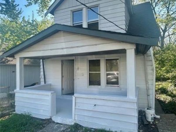 5612 Hamilton Avenue , Jennings, MO 63136