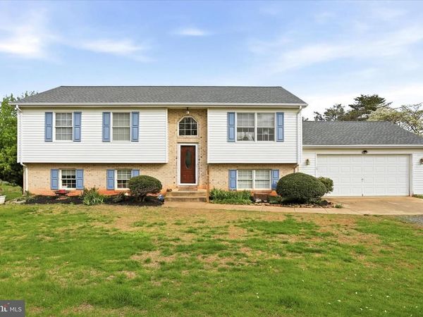 8117 BAILEY ROAD, WARRENTON, VA 20186