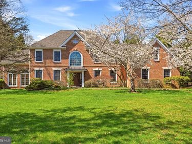 21 WEATHERFIELD DRIVE, NEWTOWN, PA 18940