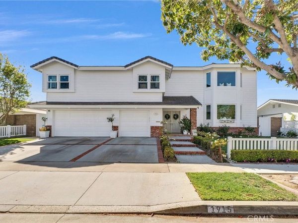 1915 Leeward Lane, Newport Beach, CA 92660