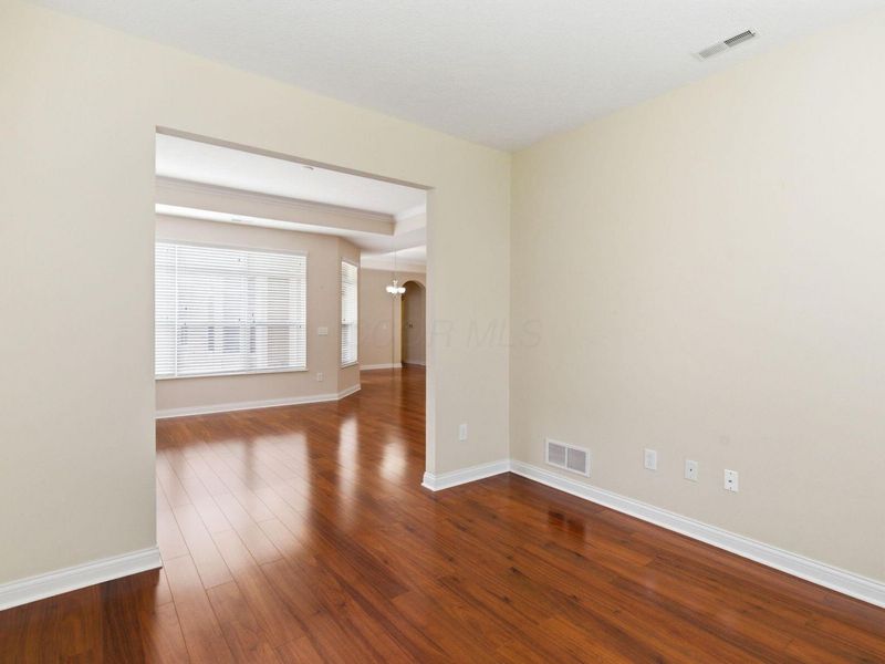 6804 Garden View Drive, Westerville, OH 43082 Photo 10