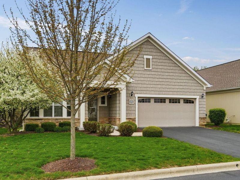 6804 Garden View Drive, Westerville, OH 43082 Photo 2