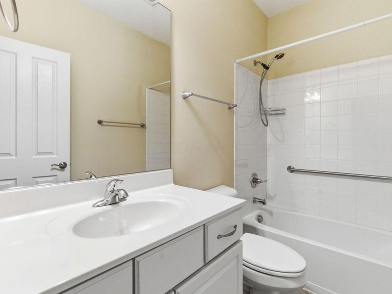 6804 Garden View Drive, Westerville, OH 43082 Photo 23