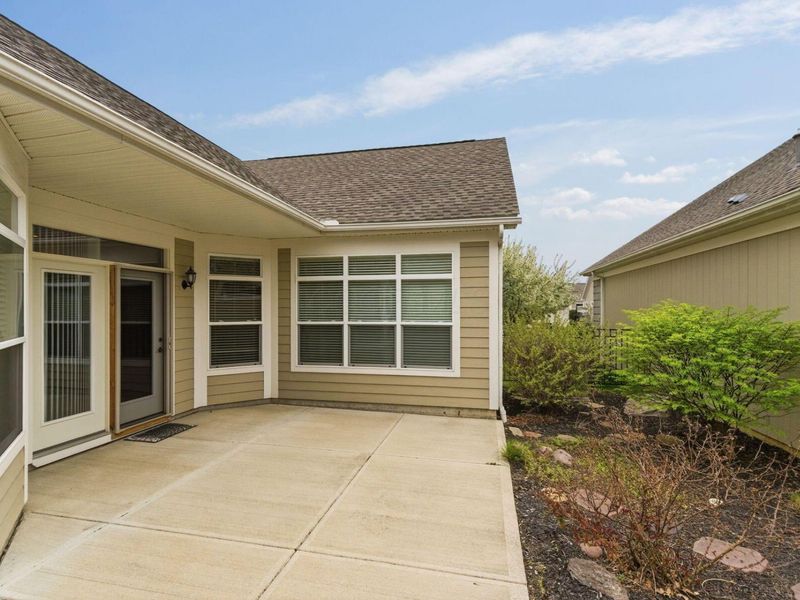 6804 Garden View Drive, Westerville, OH 43082 Photo 3