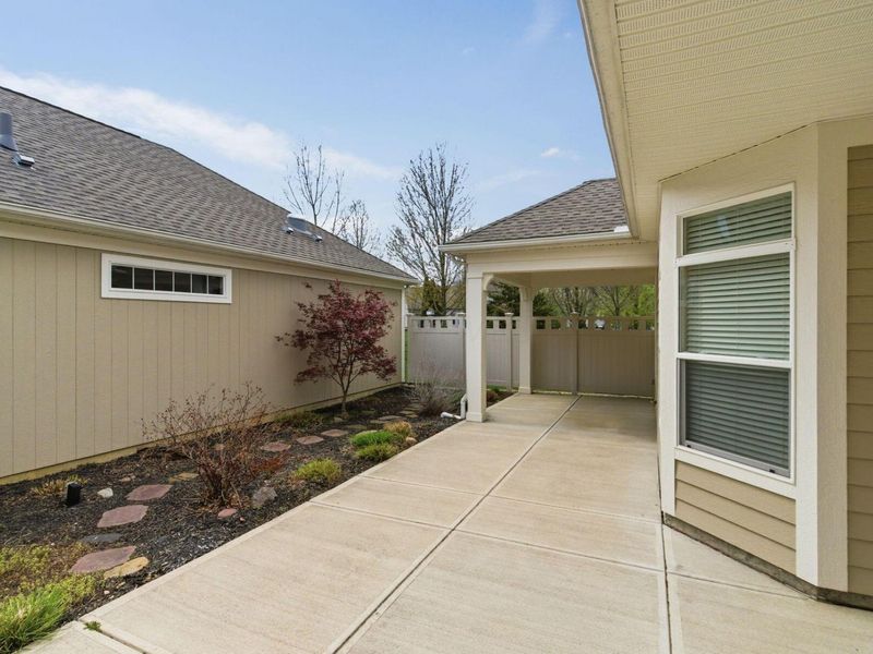 6804 Garden View Drive, Westerville, OH 43082 Photo 4