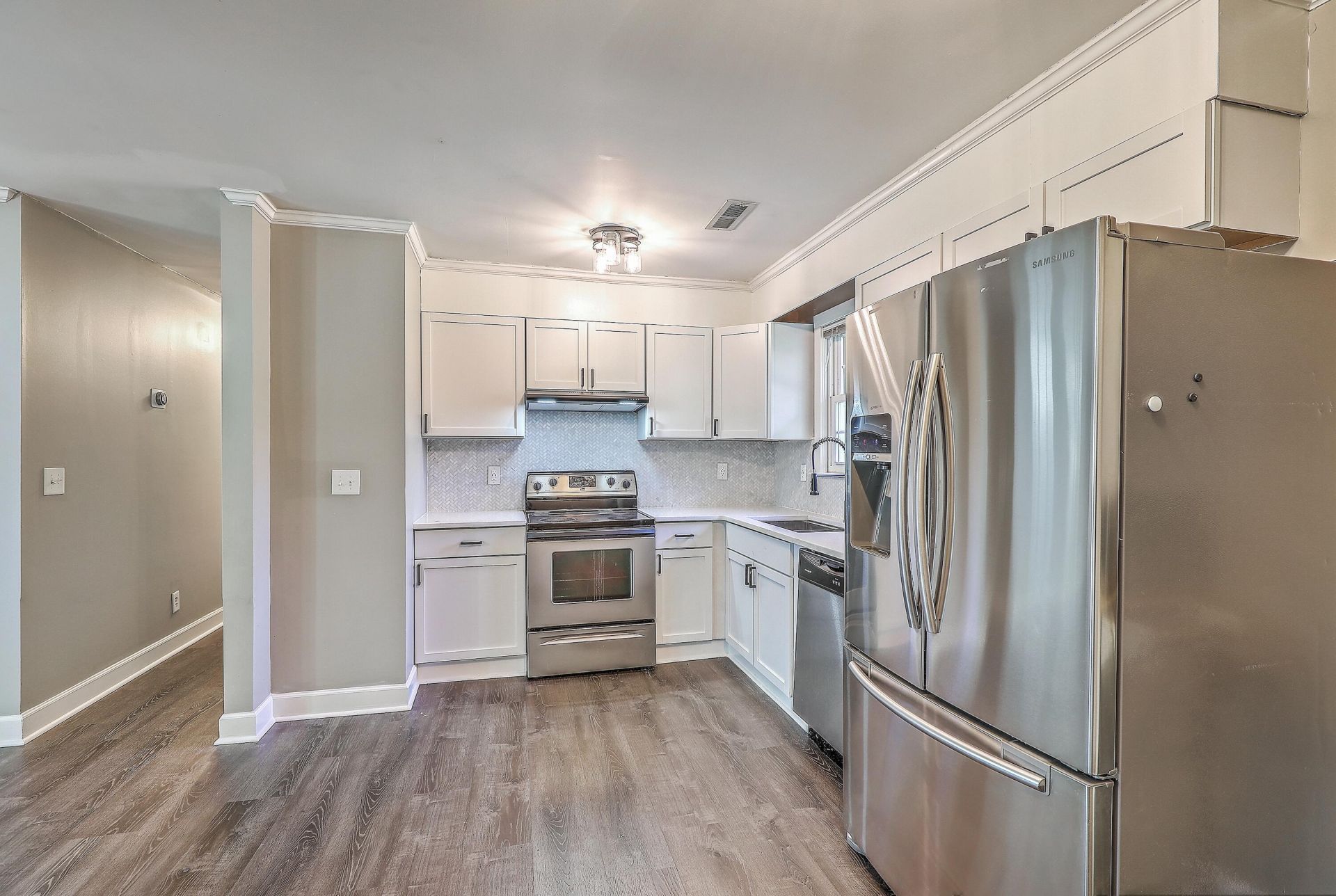 1152 Bradford Avenue Photo 14