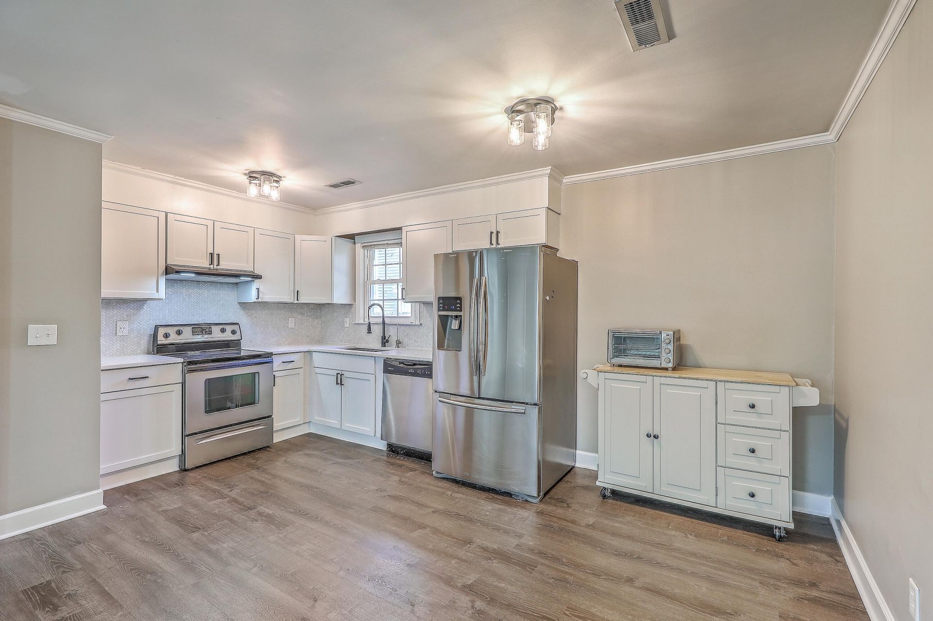 1152 Bradford Avenue Photo 15