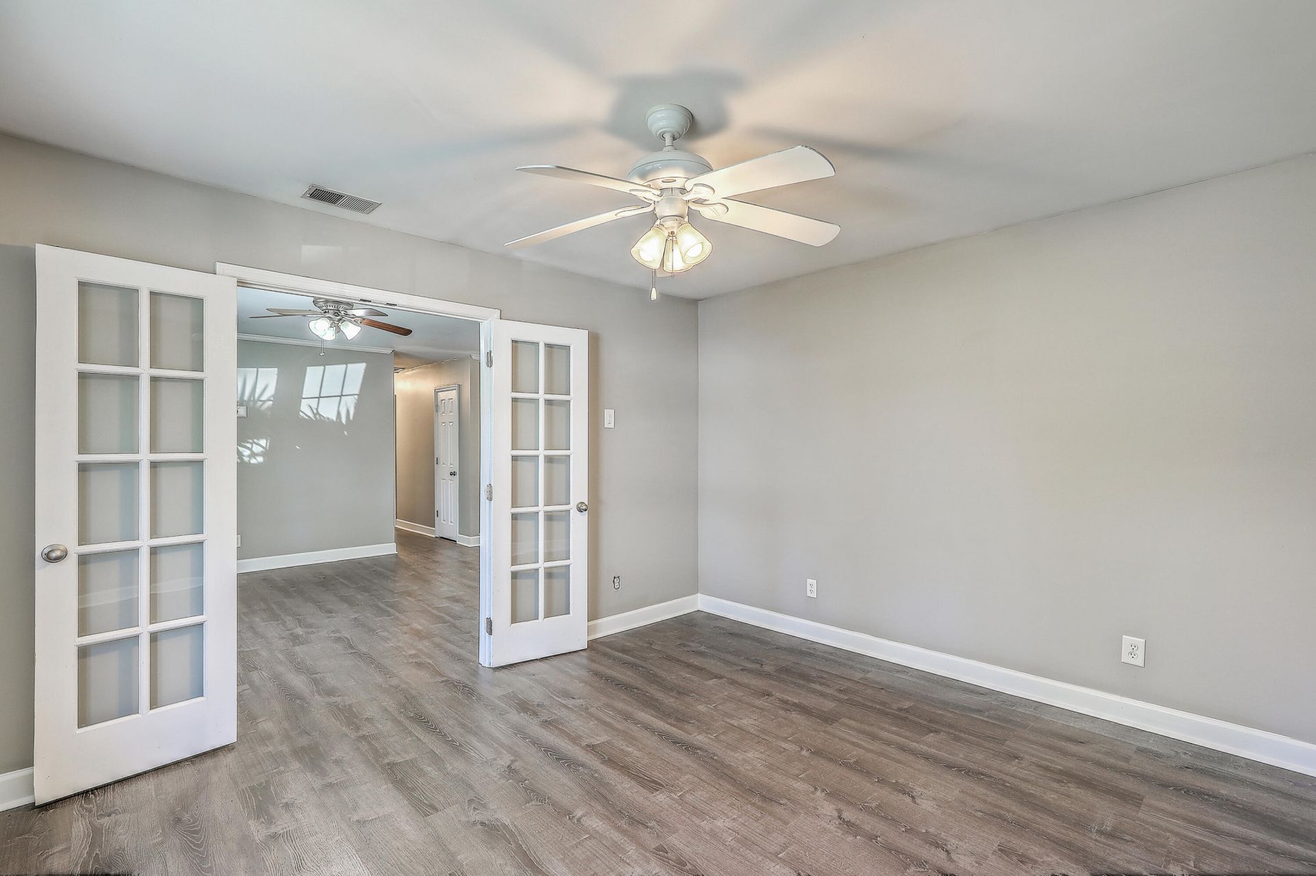 1152 Bradford Avenue Photo 20