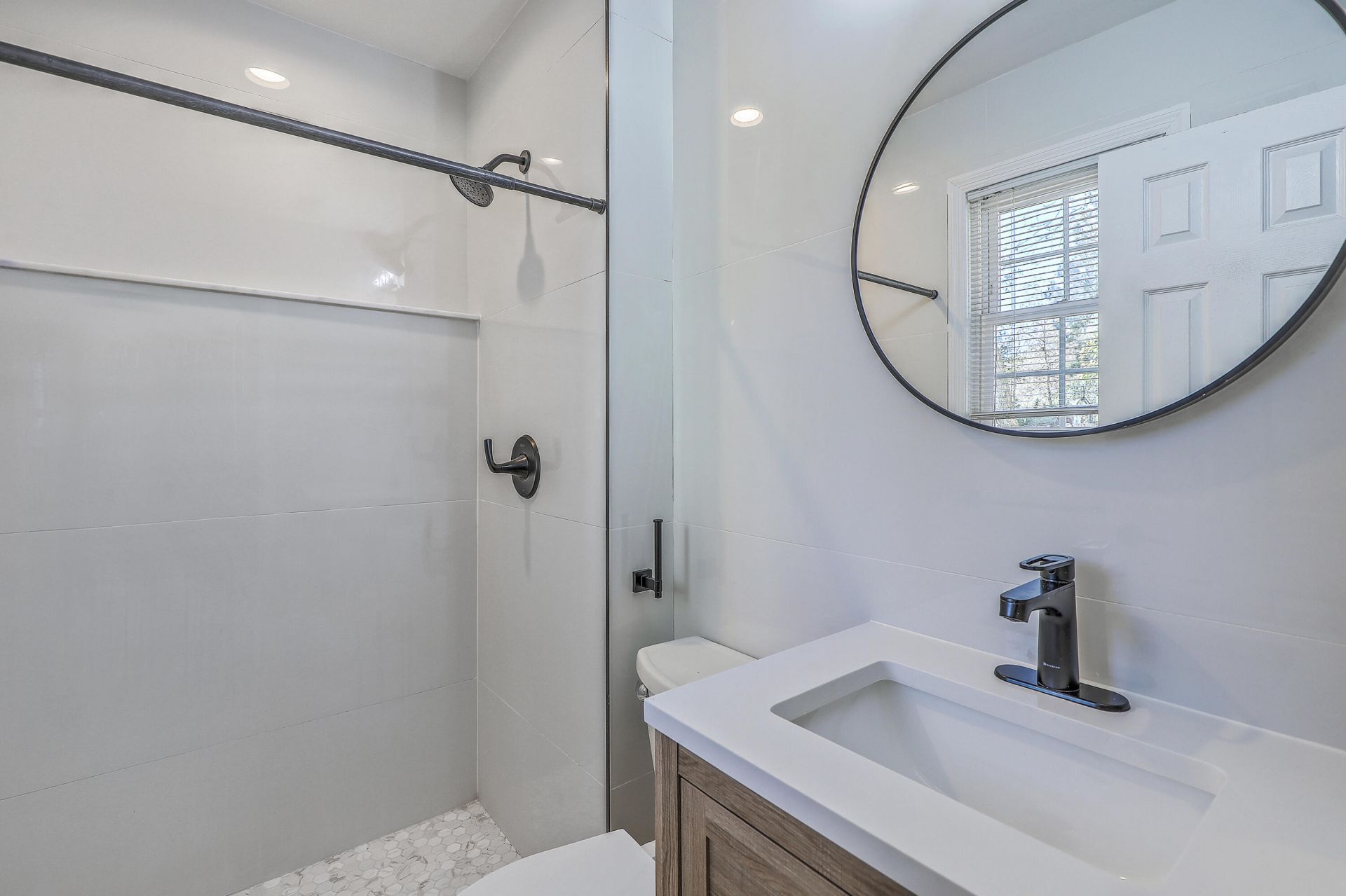 1152 Bradford Avenue Photo 31