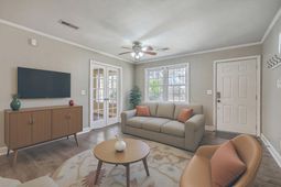 1152 Bradford Avenue photo 4