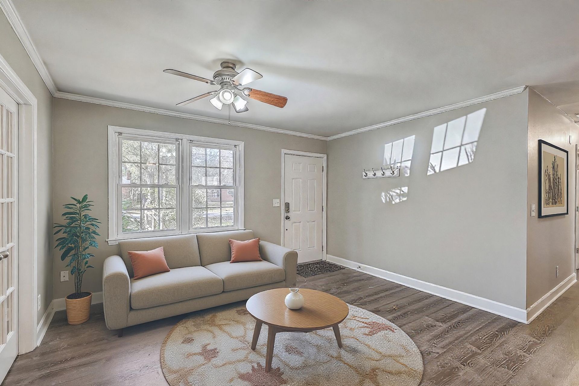 1152 Bradford Avenue Photo 7