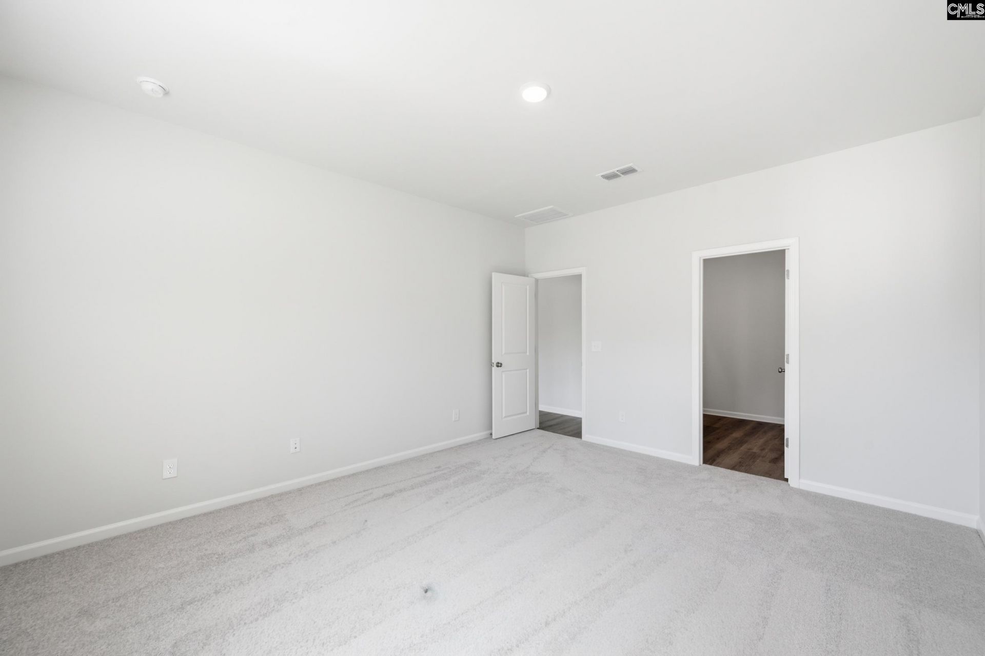 426 Edith Court Photo 17