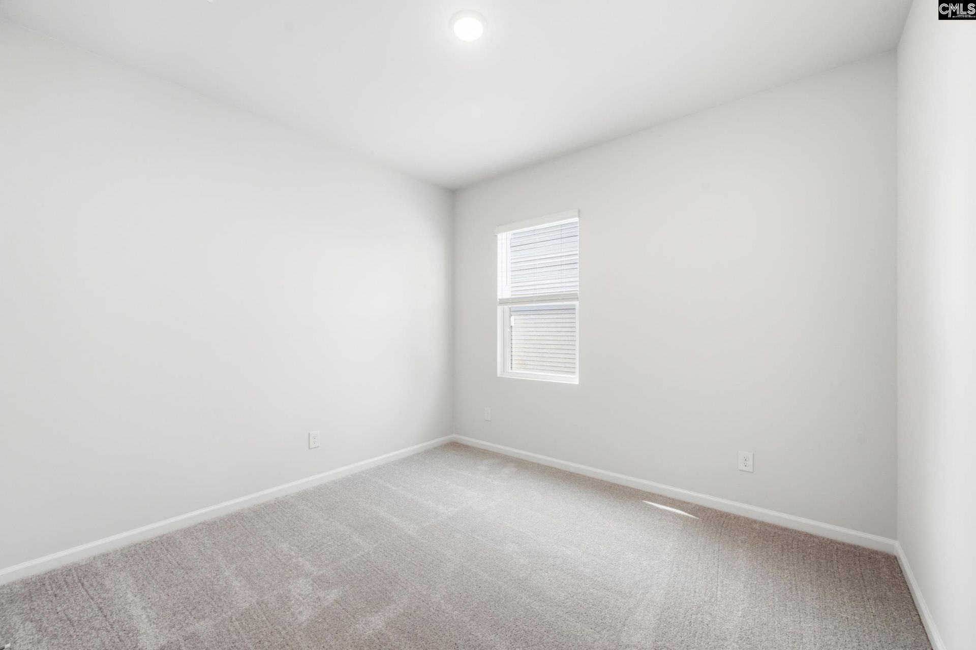 426 Edith Court Photo 24