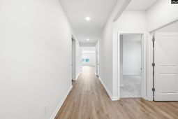 426 Edith Court photo 4