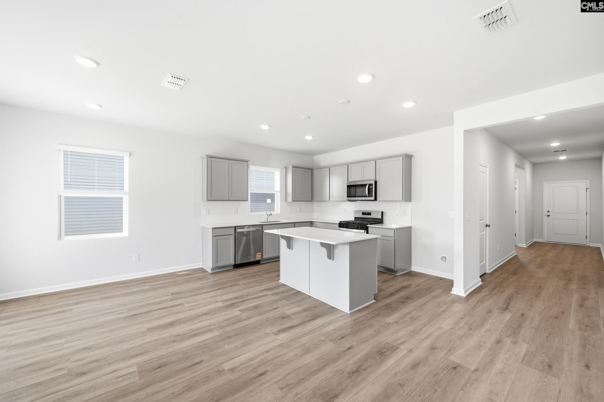 426 Edith Court Photo 7