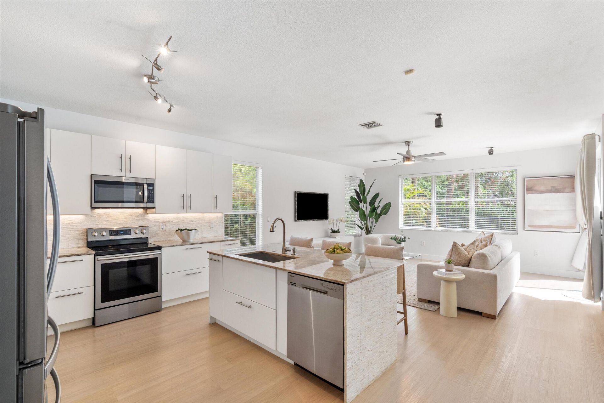 15553 SW 25th Street, Miramar, FL 33027 Photo