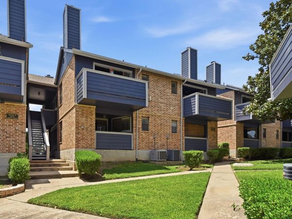 2500 Burleson RD, Unit 402, Austin, TX 78741
