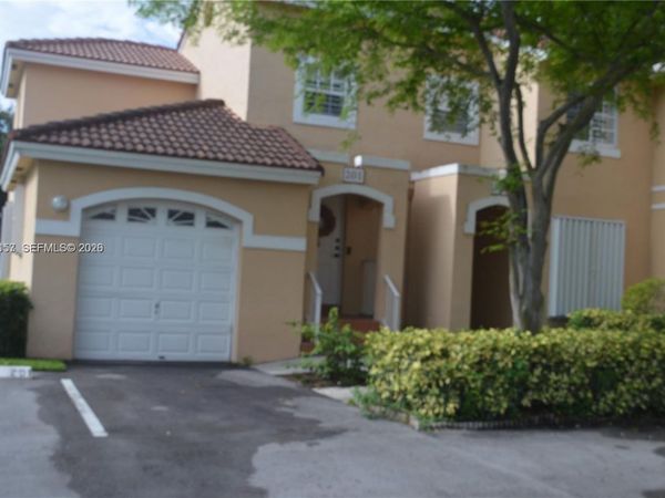 14827 Balgowan Rd , Unit 101-8, Miami Lakes, FL 33016