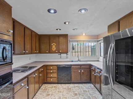 4960 Lakeside Drive, Reno, NV 89509 Photo