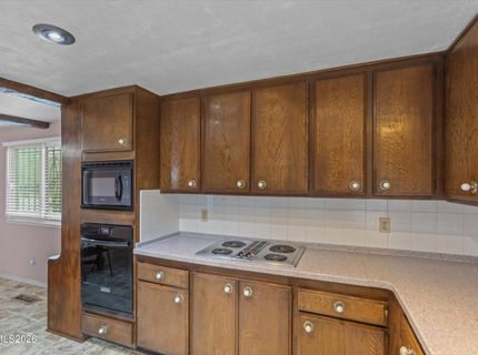 4960 Lakeside Drive, Reno, NV 89509 Photo