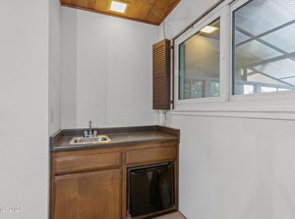 4960 Lakeside Drive, Reno, NV 89509 Photo