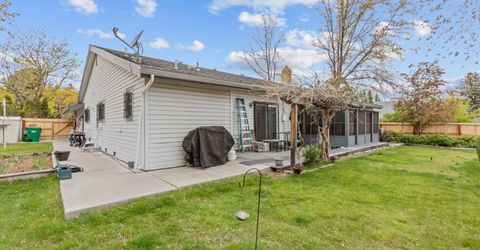 4960 Lakeside Drive, Reno, NV 89509 Photo