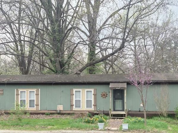 13 Bittersweet Drive, Glen Carbon, IL 62034