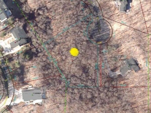 8 Cypress Lane , Chesterton, IN 46304