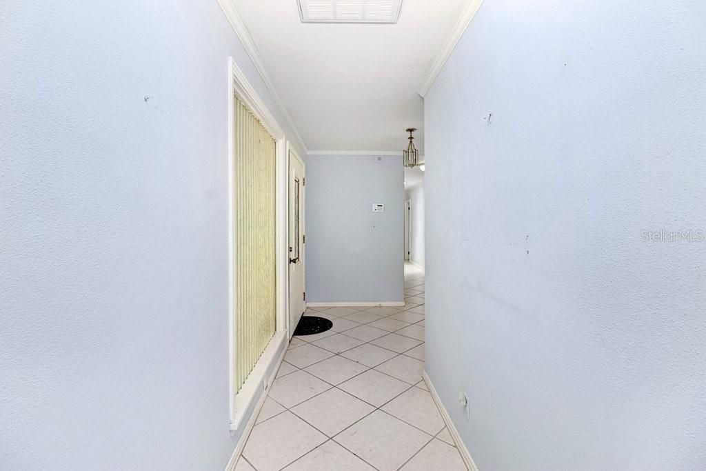 1350 Eckles Drive, Tampa, FL 33612 Photo