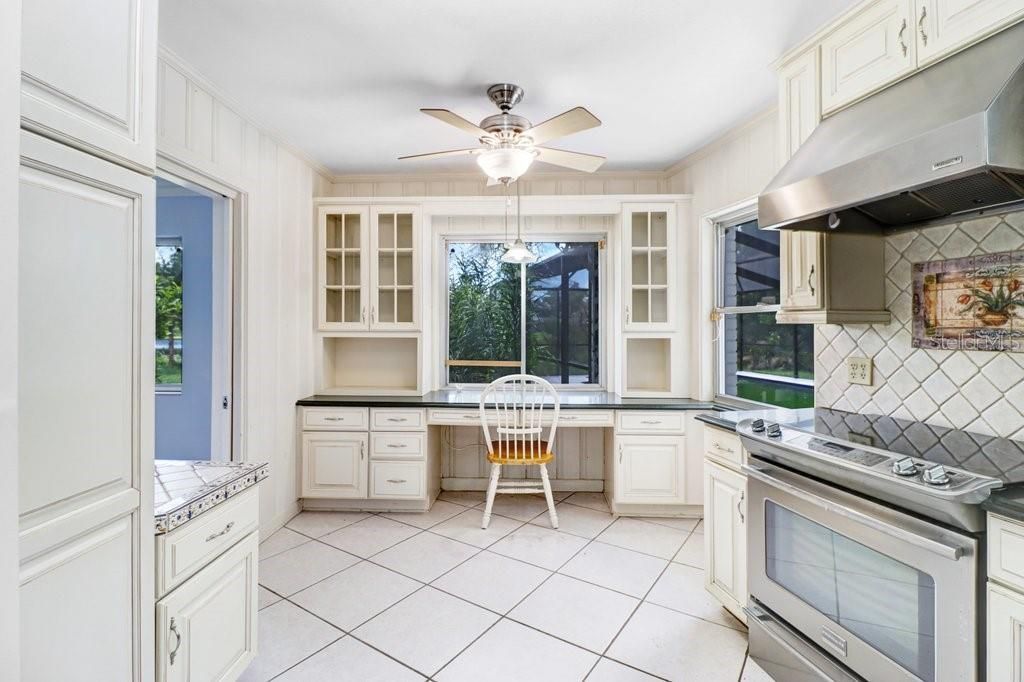 1350 Eckles Drive, Tampa, FL 33612 Photo