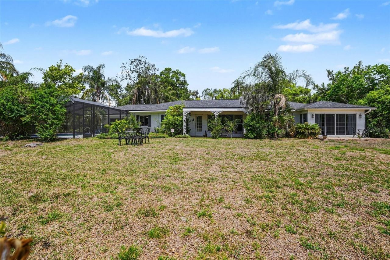 1350 Eckles Drive, Tampa, FL 33612 Photo